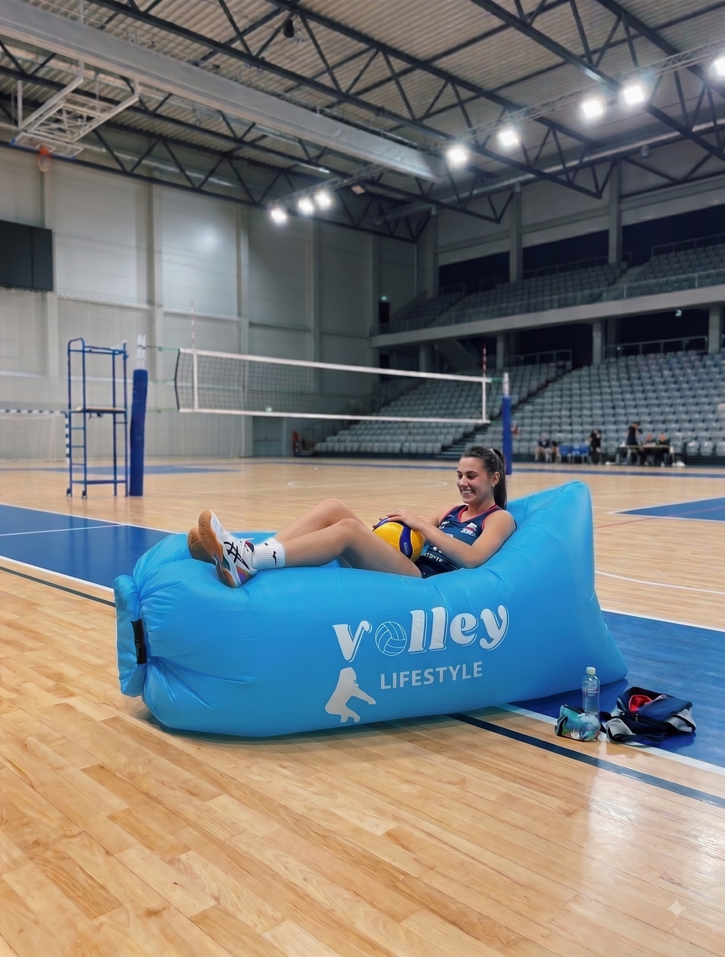 Inflatable lounger